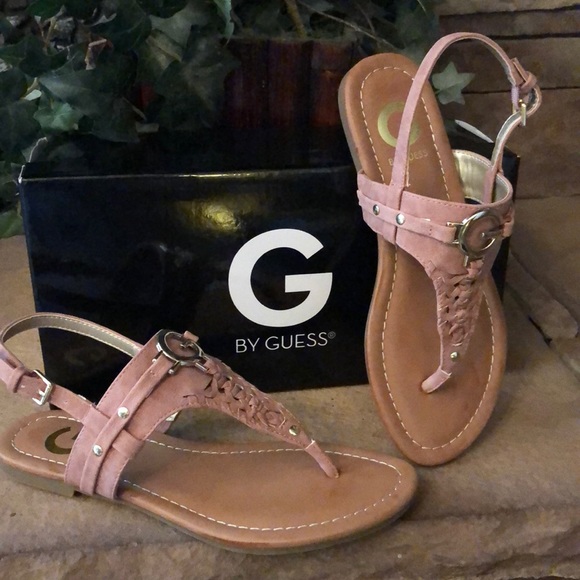 Guess Shoes | Lemmon Thong Sandal In 